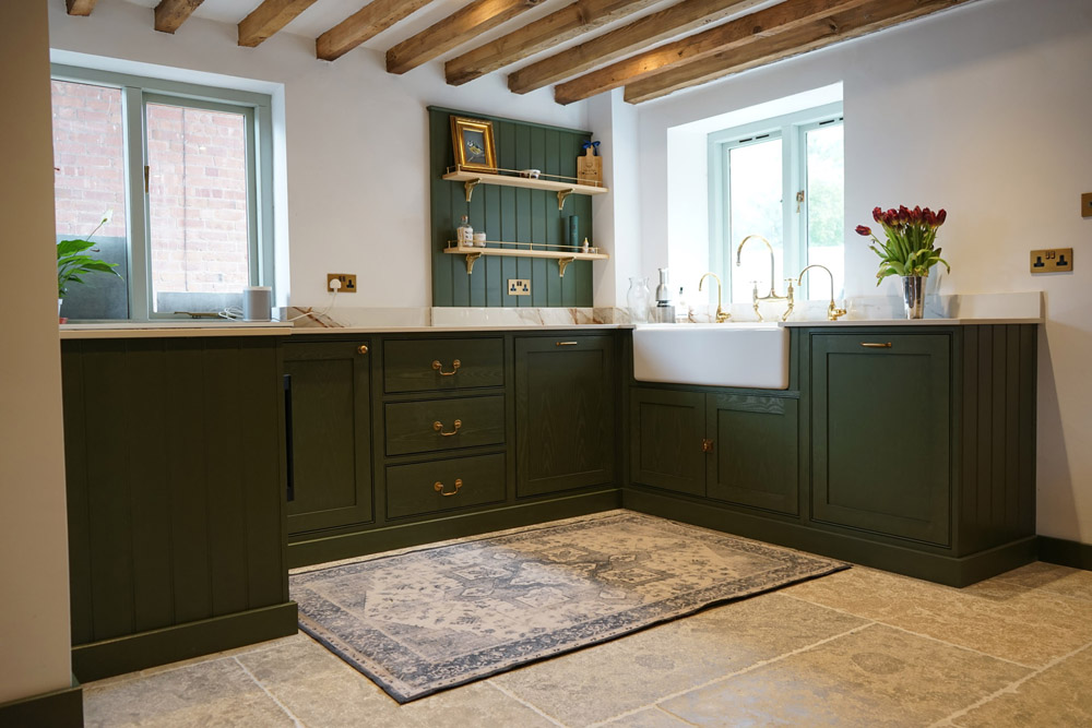 Howard Butler Traditional Shaker Kitchen with Belfast Sink